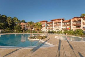 appartement dans résidence du golf proche du lac